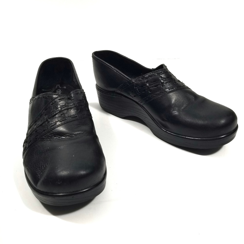 Abeo Bio Black Femi Slip Resistant Clogs / 7.5